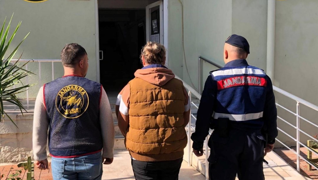 Antalya’da son 3 günde 183 aranan  şüpheli yakalandı