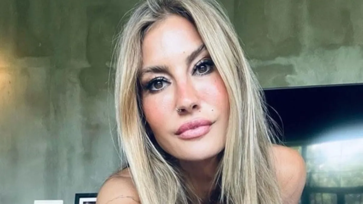 Çağla Şıkel’in samimi eğlencesine gizemli sessizlik!