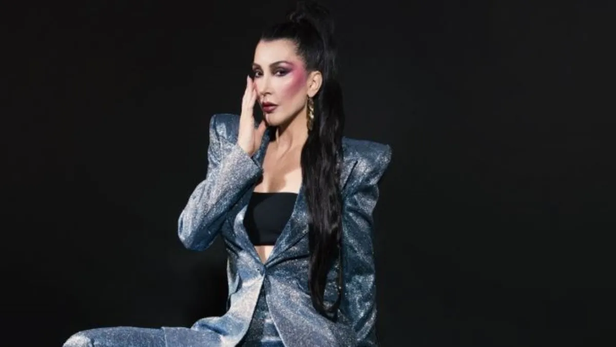 Hande YenerHülya Avşar’a içini döktü: İlk kez bir ilişkimde 5 yılı geçtim